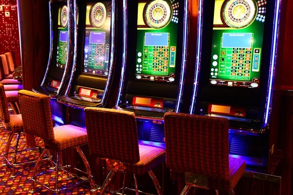 ibl slots lobby showing Buffalo King with bet adjustment interface